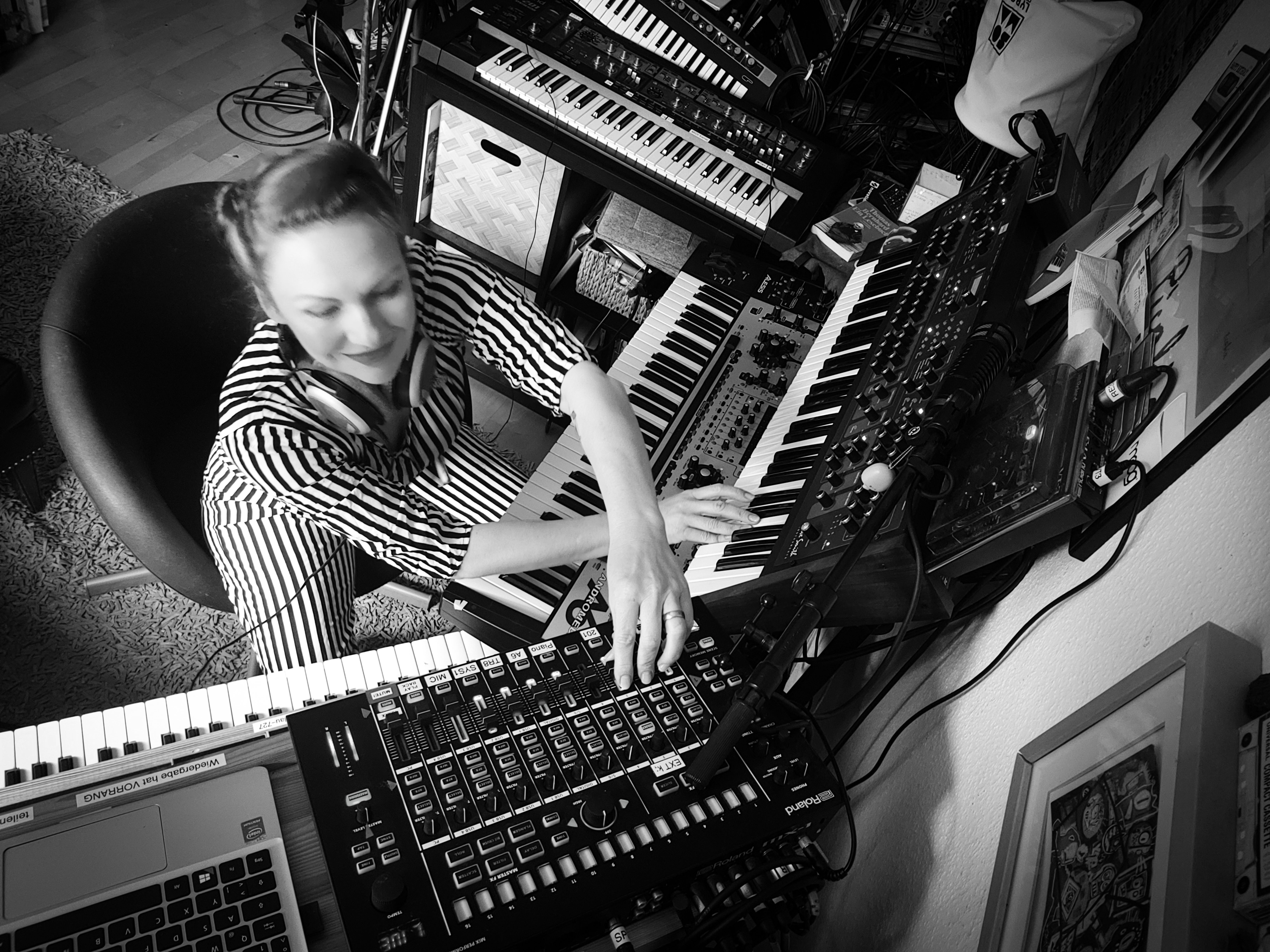 Beats for Hope New Synth Livesession! .LiMA