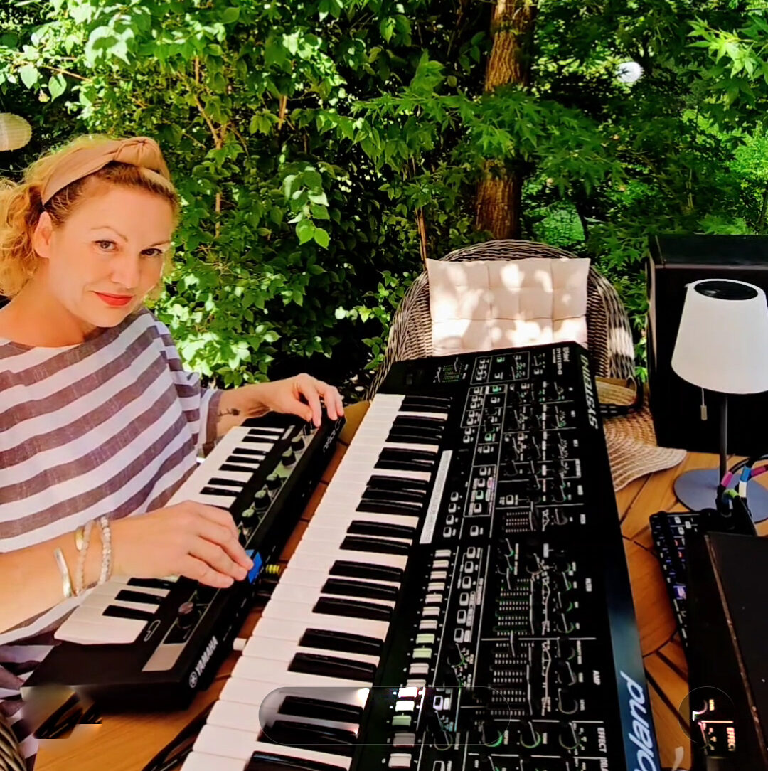 Oszillina’s Garden Synthesizer Sessions